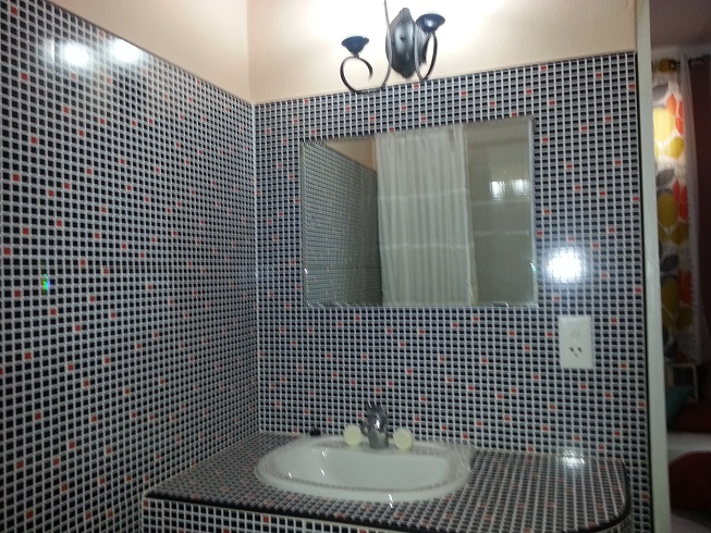 'Bathroom 1' Casas particulares are an alternative to hotels in Cuba.